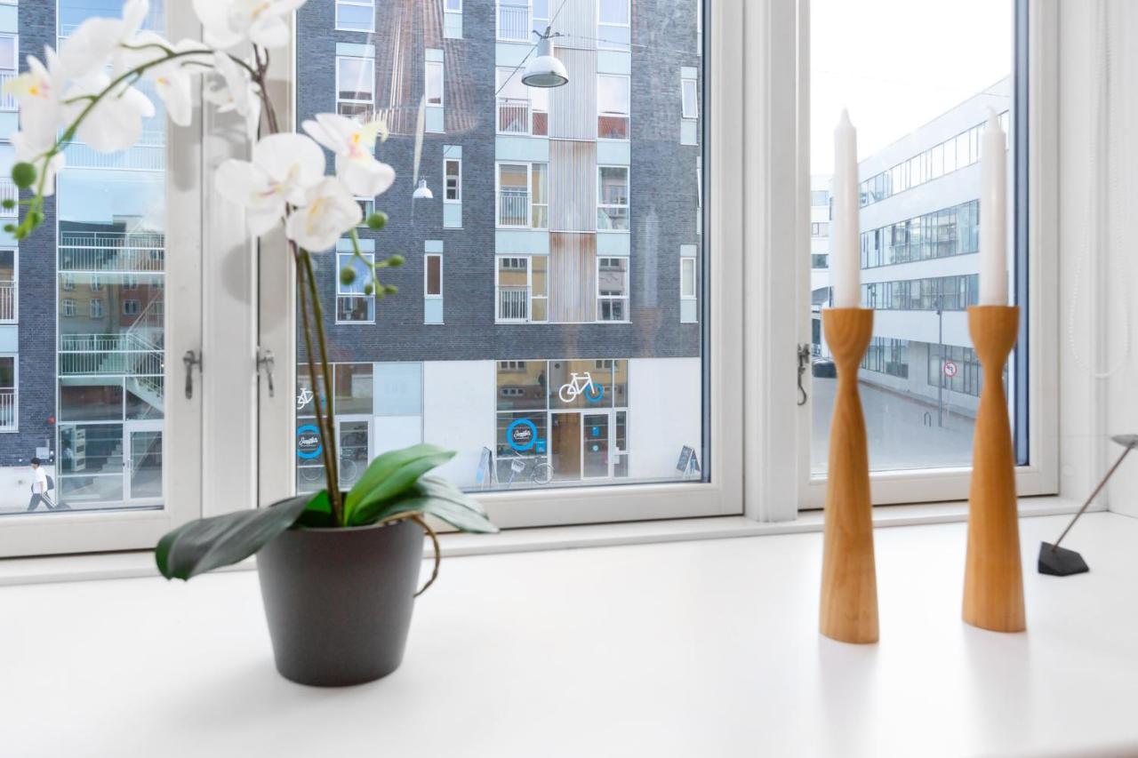 Apartamento 5 Min Fra Banegarden - Plads Til 4-Personer Aalborg Exterior foto